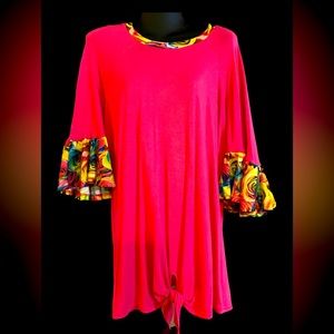 Beautiful Hot Pink blouse size XL with Pretty Flowers around the Neck & sleeves